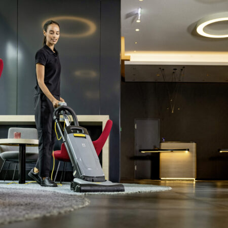 CV_38_2_hospitality_lobby_app_01