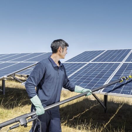 Solar panel cleaning - ITS Simply Clean