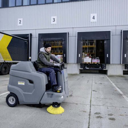 KM_100_120_R_G_logistics_sweeping_app_08